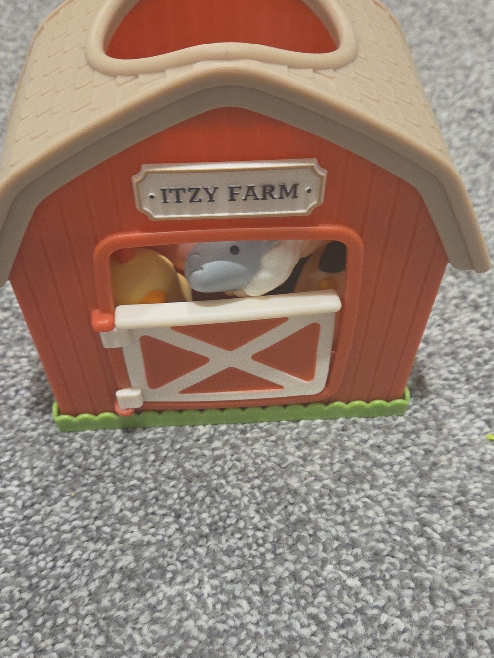 Itzy Farm Pop-Up Barn Playset - Orange and Cream